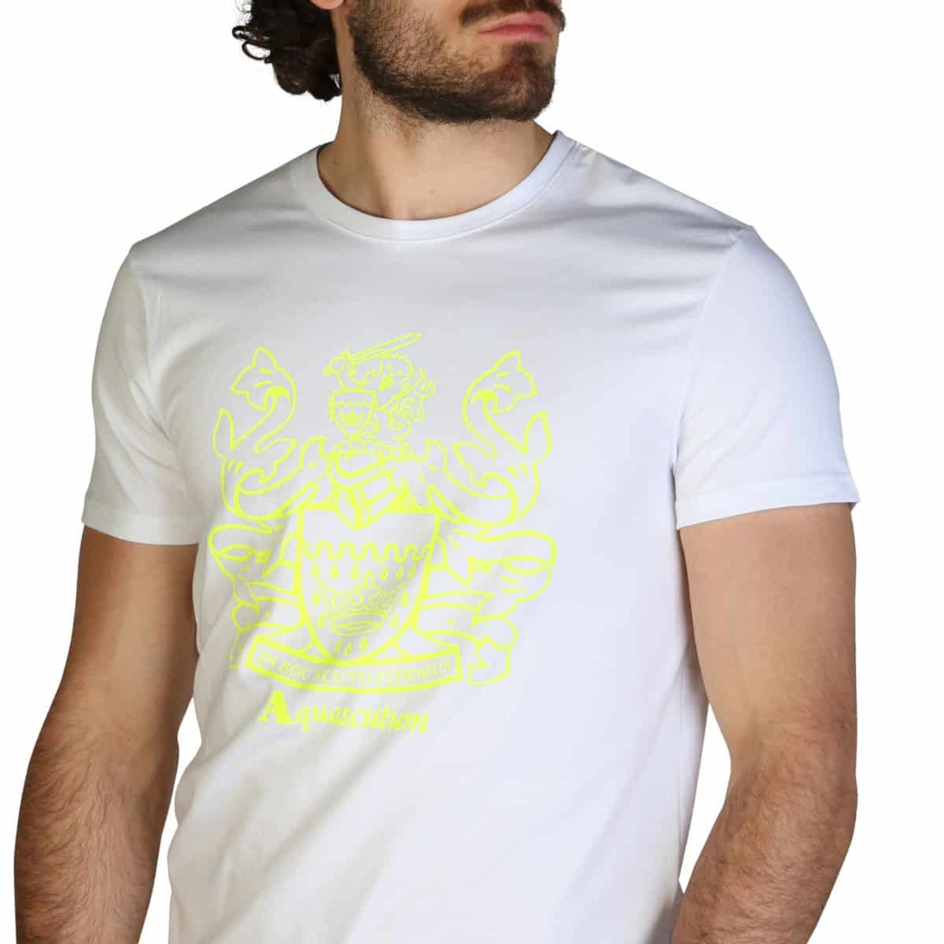 Aquascutum T-shirt til mænd – Kvalitet og Stil
