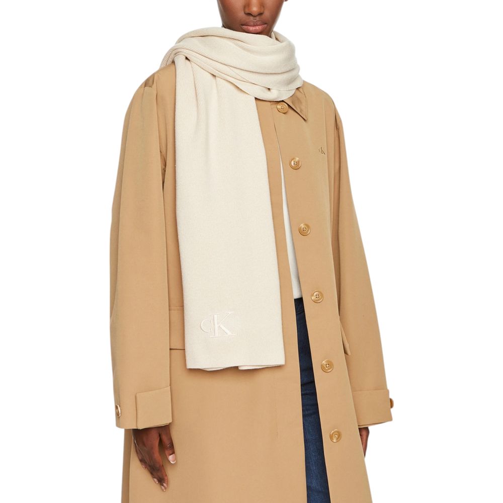 Calvin Klein Cream Polyester Scarf - Genbrugsmateriale