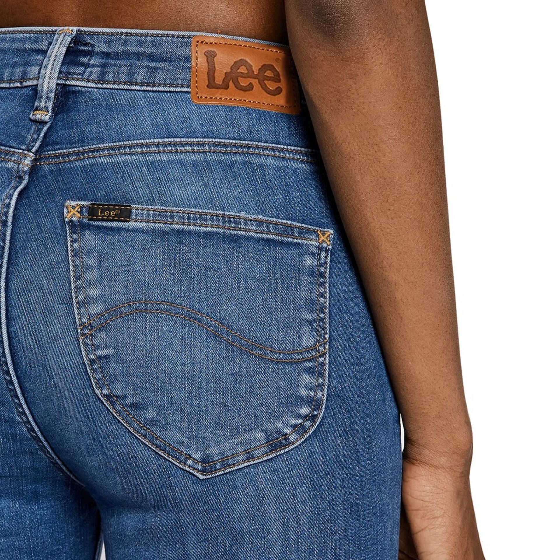 Lee